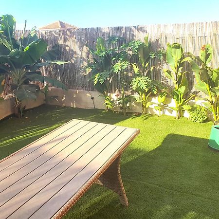 Espacioso Apartamento Con Preciosos Jardines Y Bbq Isla Plana Exteriör bild