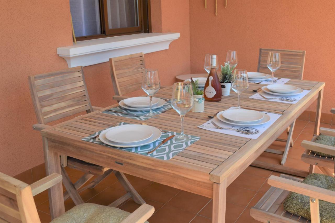 Espacioso Apartamento Con Preciosos Jardines Y Bbq Isla Plana Exteriör bild