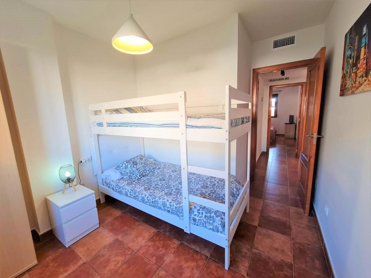 Espacioso Apartamento Con Preciosos Jardines Y Bbq Isla Plana Exteriör bild