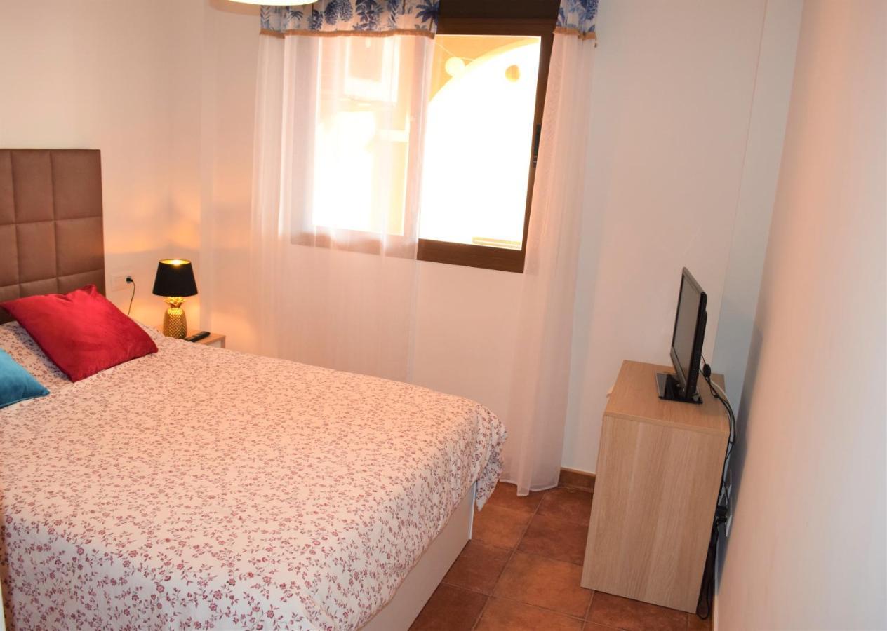 Espacioso Apartamento Con Preciosos Jardines Y Bbq Isla Plana Exteriör bild