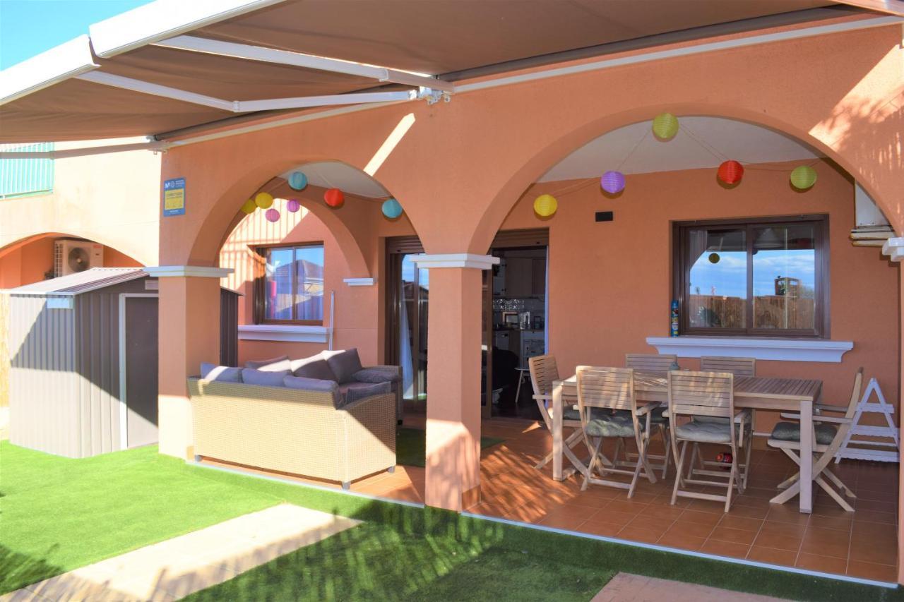 Espacioso Apartamento Con Preciosos Jardines Y Bbq Isla Plana Exteriör bild