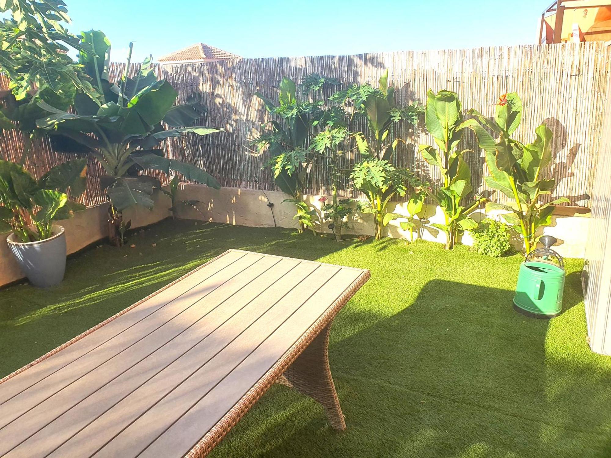Espacioso Apartamento Con Preciosos Jardines Y Bbq Isla Plana Exteriör bild